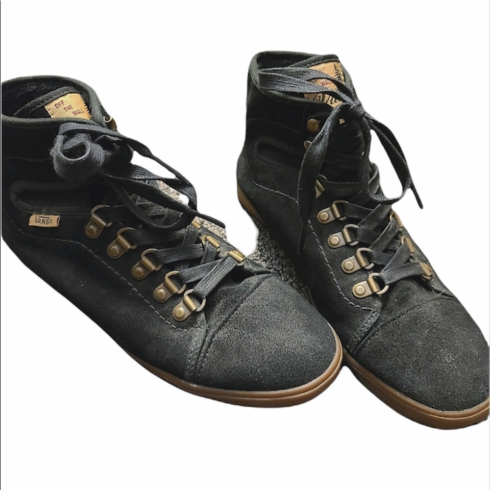Vans Size 8 (US)
